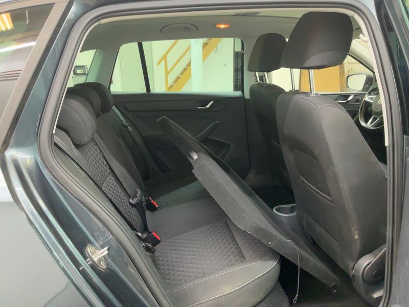 Skoda Rapid Spaceback 1.4 TDI Edition 2015 – снимка 20