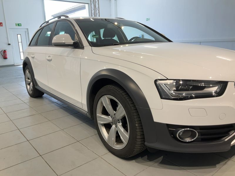 Audi A4 Allroad 2.0 TDI 2013 – снимка 12