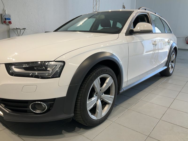 Audi A4 Allroad 2.0 TDI 2013 – снимка 2