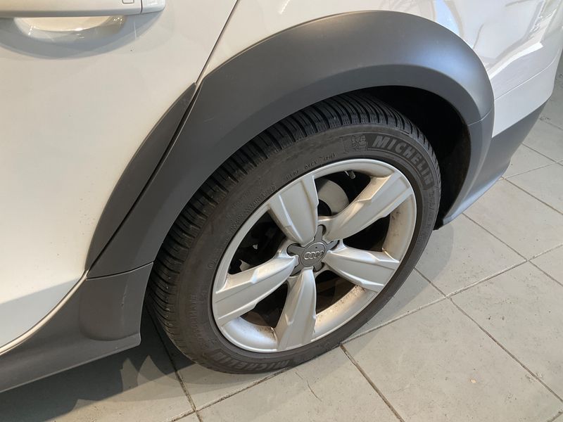 Audi A4 Allroad 2.0 TDI 2013 – снимка 27