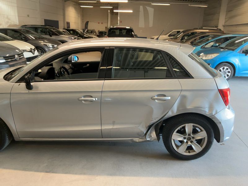 Audi A1 Sportback 1.0 TFSI 2018 – снимка 4