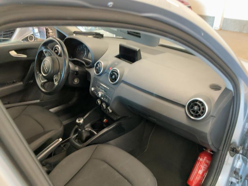 Audi A1 Sportback 1.0 TFSI 2018 – снимка 17