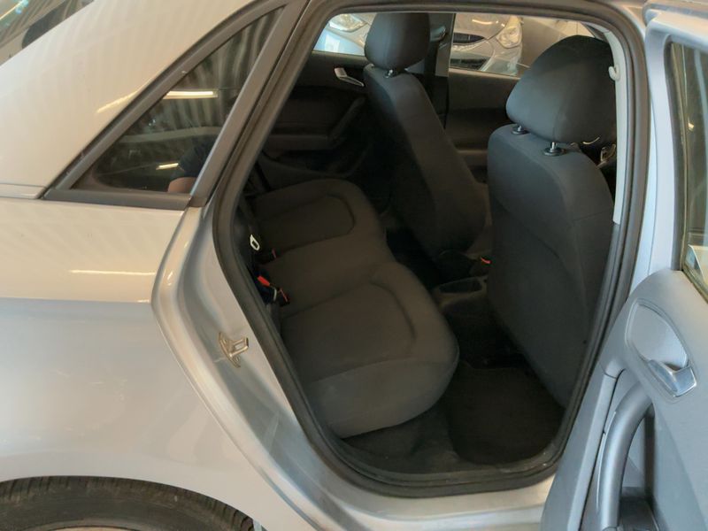 Audi A1 Sportback 1.0 TFSI 2018 – снимка 19
