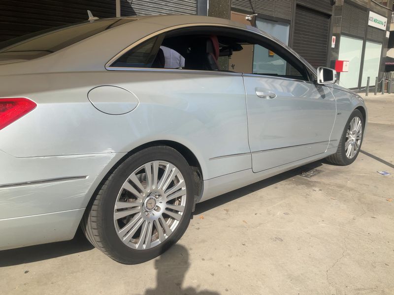 Mercedes-Benz E-Klasse E 250 CGI BlueEfficiency Avantgarde 2011 – снимка 10