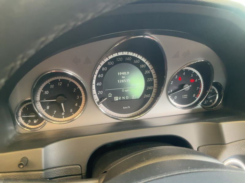 Mercedes-Benz E-Klasse E 250 CGI BlueEfficiency Avantgarde 2011 – снимка 18