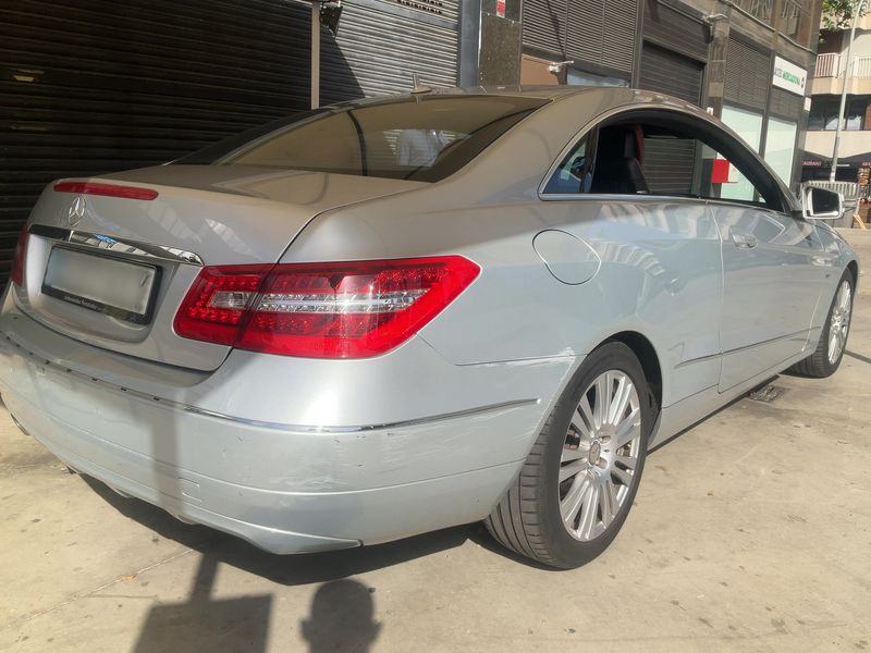 Mercedes-Benz E-Klasse E 250 CGI BlueEfficiency Avantgarde 2011 – снимка 8