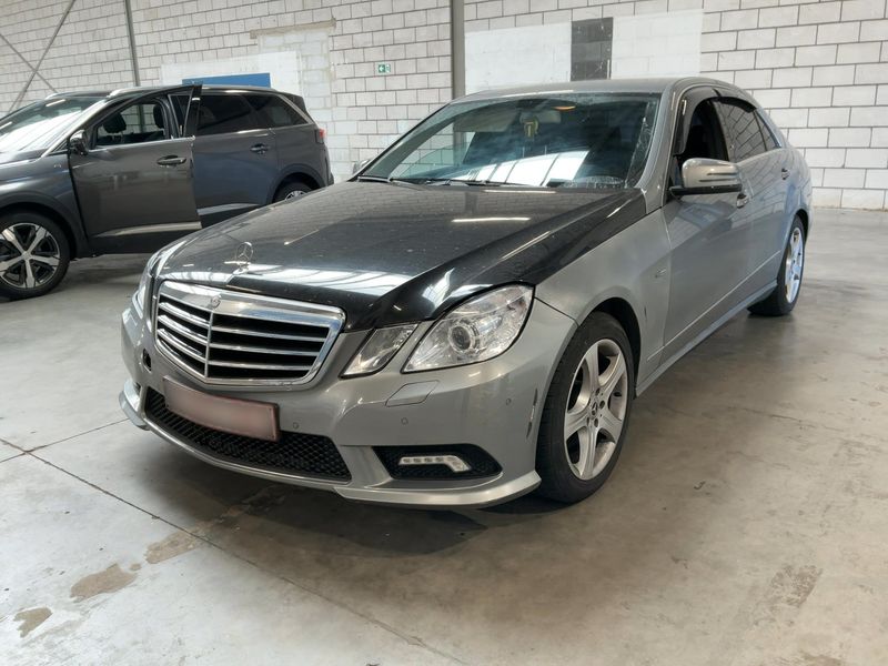 Mercedes-Benz E-Klasse E 220 CDI BlueEfficiency Avantgarde 2009 – снимка 1