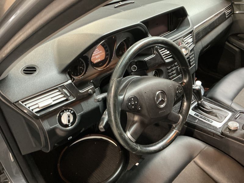 Mercedes-Benz E-Klasse E 220 CDI BlueEfficiency Avantgarde 2009 – снимка 31