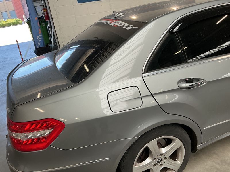 Mercedes-Benz E-Klasse E 220 CDI BlueEfficiency Avantgarde 2009 – снимка 23