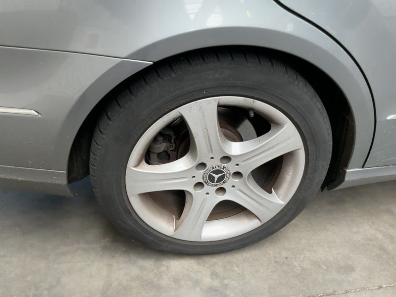Mercedes-Benz E-Klasse E 220 CDI BlueEfficiency Avantgarde 2009 – снимка 9