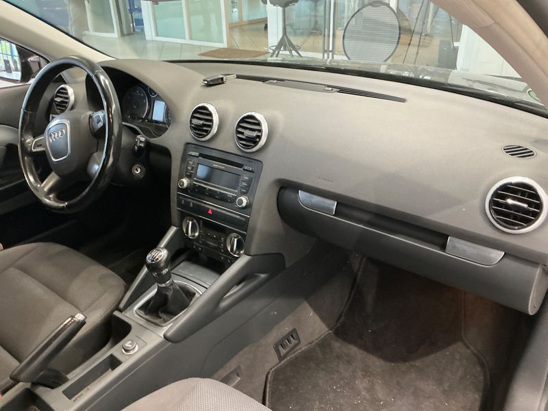 Audi A3 1.2 TFSI Attraction 2011 – снимка 31
