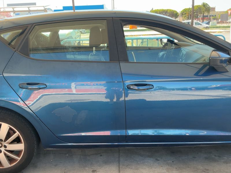 Seat Leon 1.6 TDI Reference 2015 – снимка 10