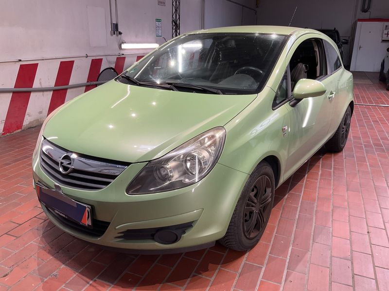 Opel Corsa 1.4 Edition "111 Jahre" 2010 – снимка 1