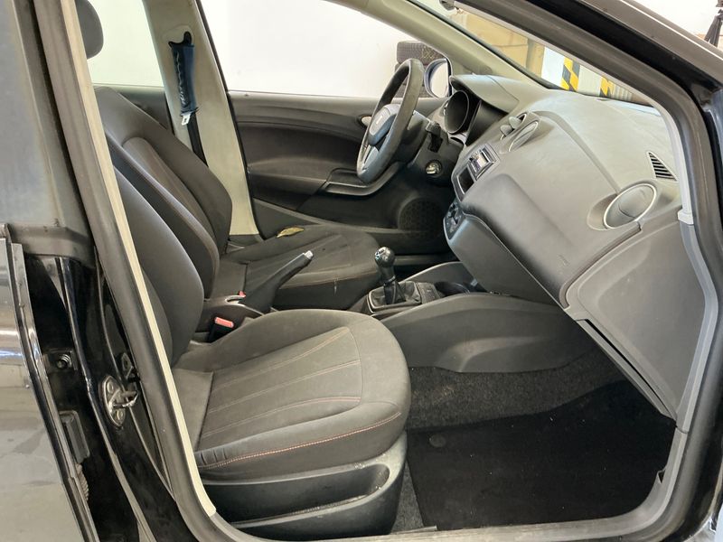 Seat Ibiza 1.4 Reference 2011 – снимка 3