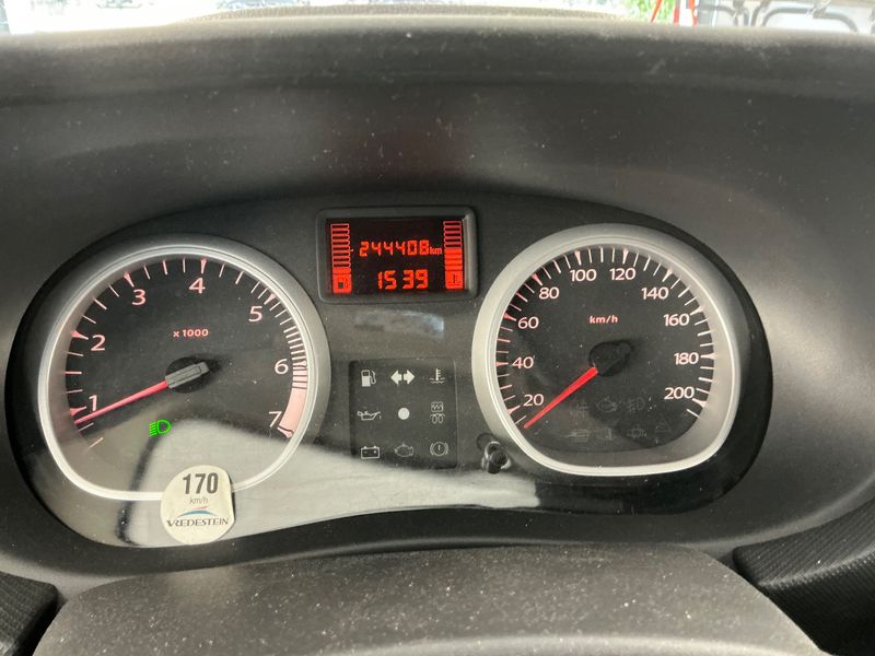 Dacia Duster 1.5 dCi Laureate 4x4 2012 – снимка 18