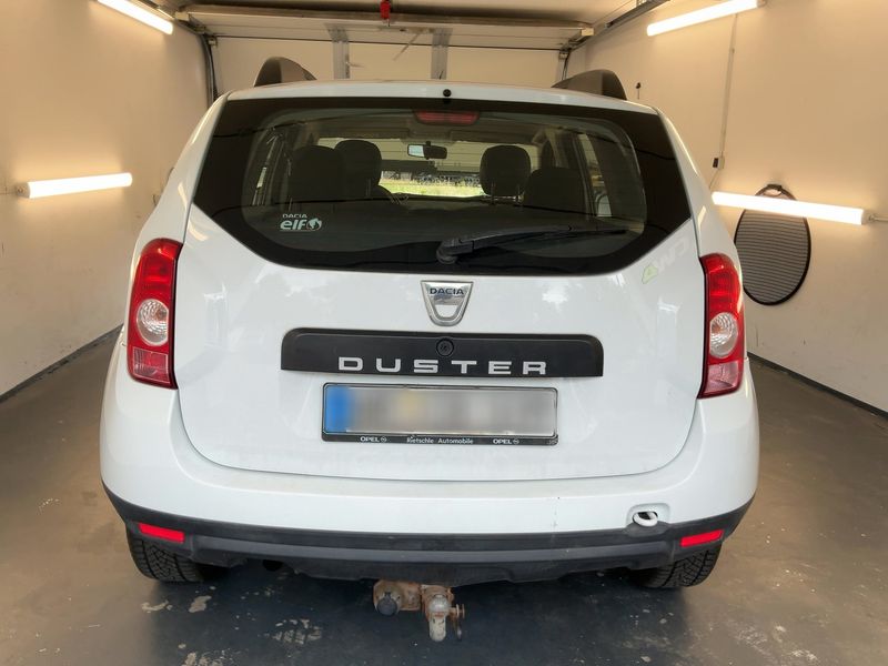 Dacia Duster 1.5 dCi Laureate 4x4 2012 – снимка 7