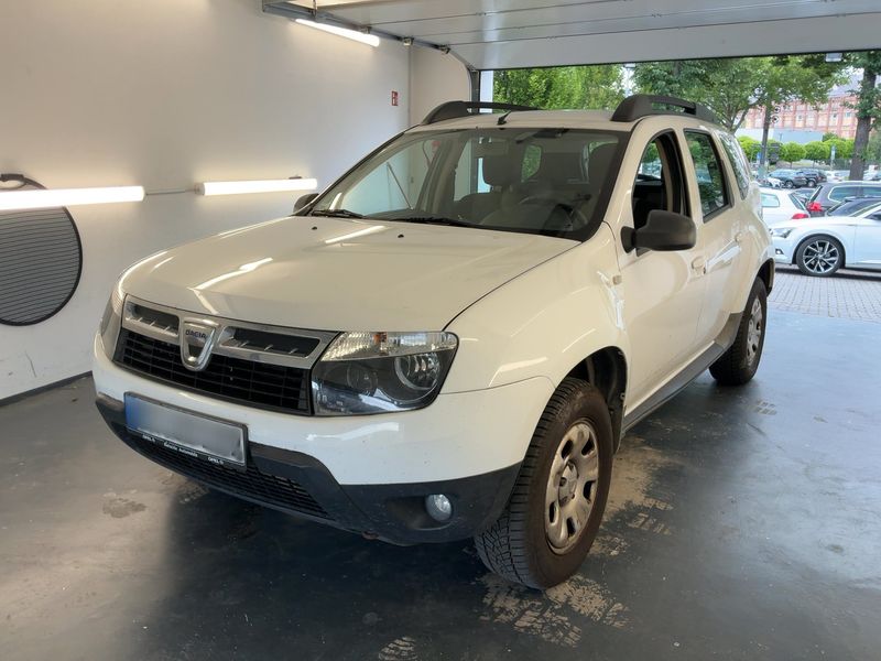 Dacia Duster 1.5 dCi Laureate 4x4 2012 – снимка 1