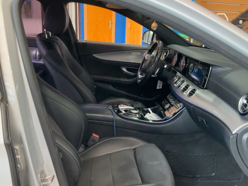 Mercedes-Benz E-Klasse E 220 d AMG Line 2018 – снимка 16