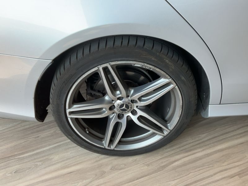 Mercedes-Benz E-Klasse E 220 d AMG Line 2018 – снимка 9