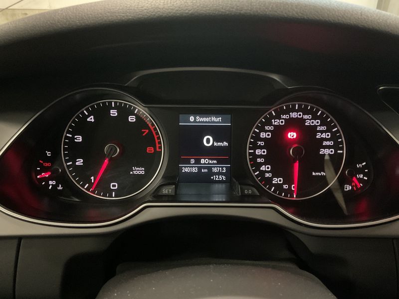 Audi A4 1.8 TFSI Ambition 2014 – снимка 18