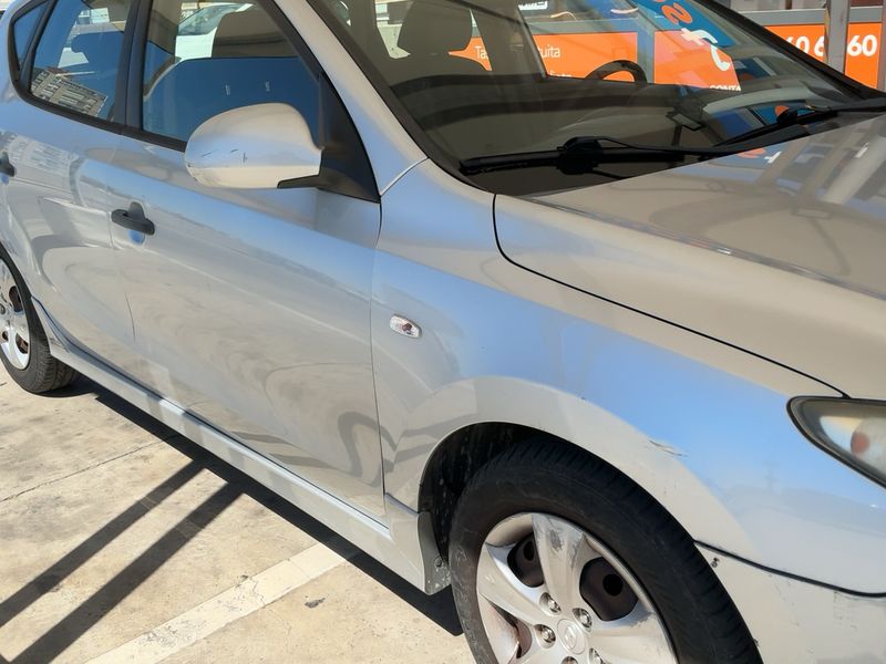 Hyundai i30 1.6 CRDi Classic 2011 – снимка 12