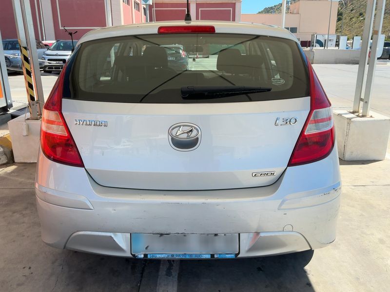 Hyundai i30 1.6 CRDi Classic 2011 – снимка 7
