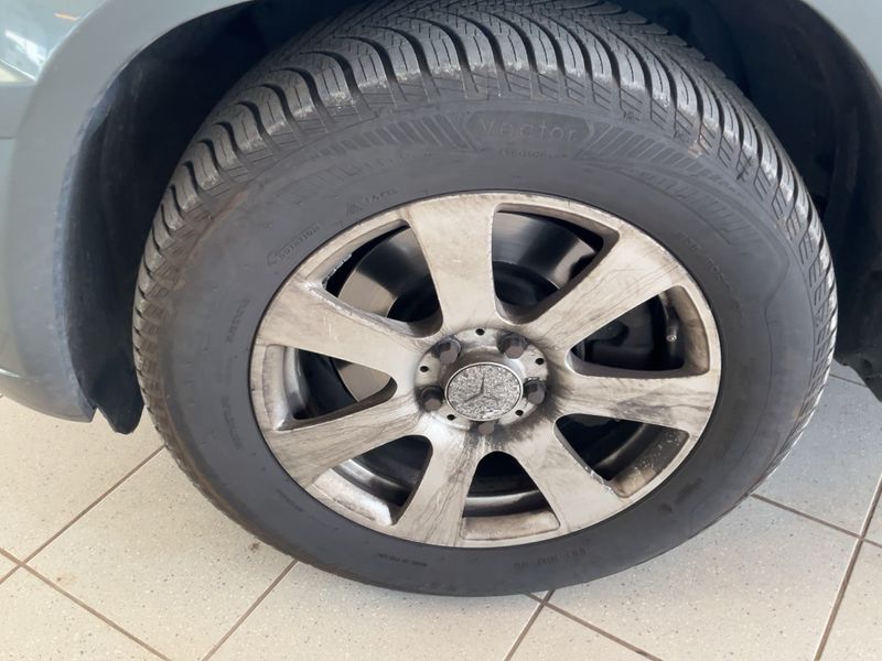 Mercedes-Benz GLK-Klasse GLK 250 CDI 4Matic BlueEfficiency 2011 – снимка 3