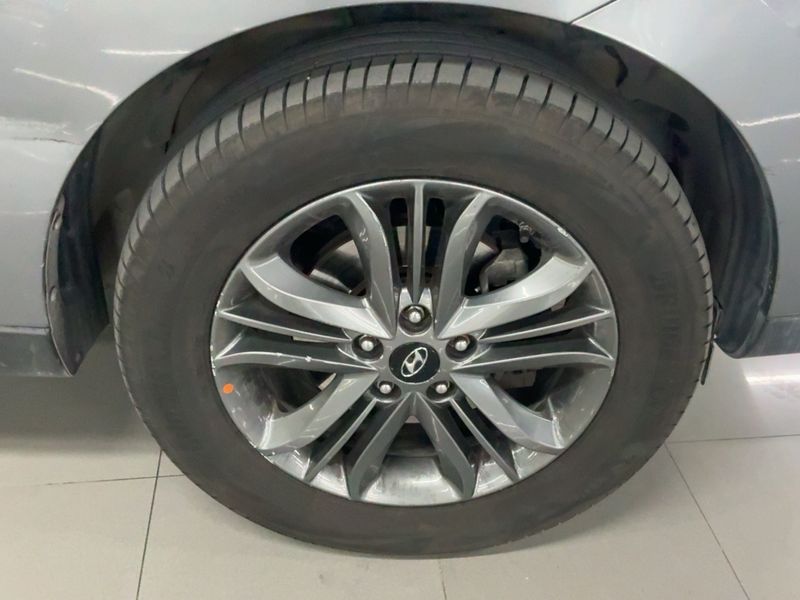 Hyundai ix35 1.7 CRDi XPossible 2WD 2014 – снимка 11