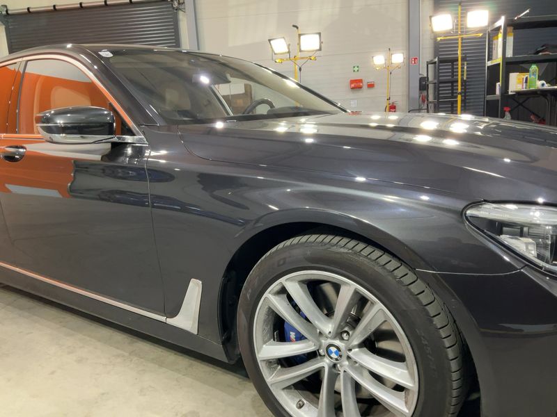 BMW 7er 750i xDrive 2017 – снимка 12
