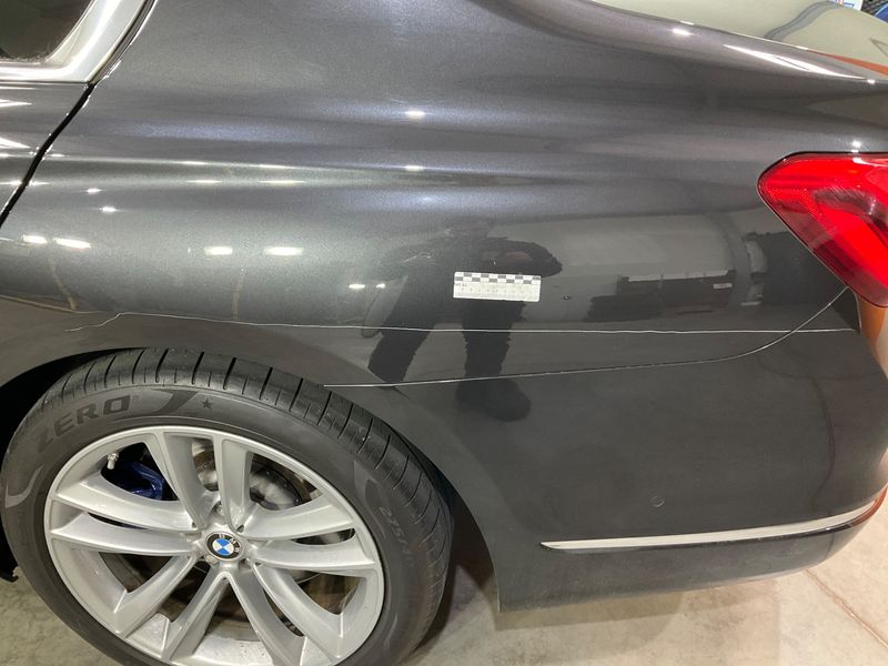 BMW 7er 750i xDrive 2017 – снимка 25
