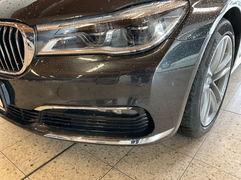 BMW 7er 750i xDrive 2017 – снимка 41