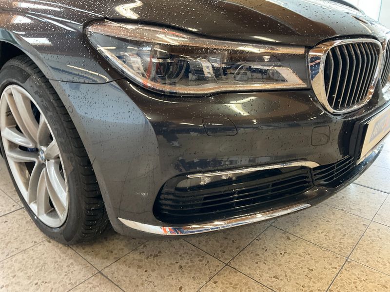 BMW 7er 750i xDrive 2017 – снимка 40