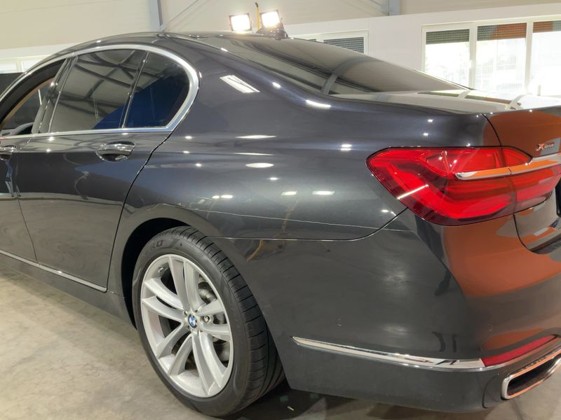 BMW 7er 750i xDrive 2017 – снимка 6