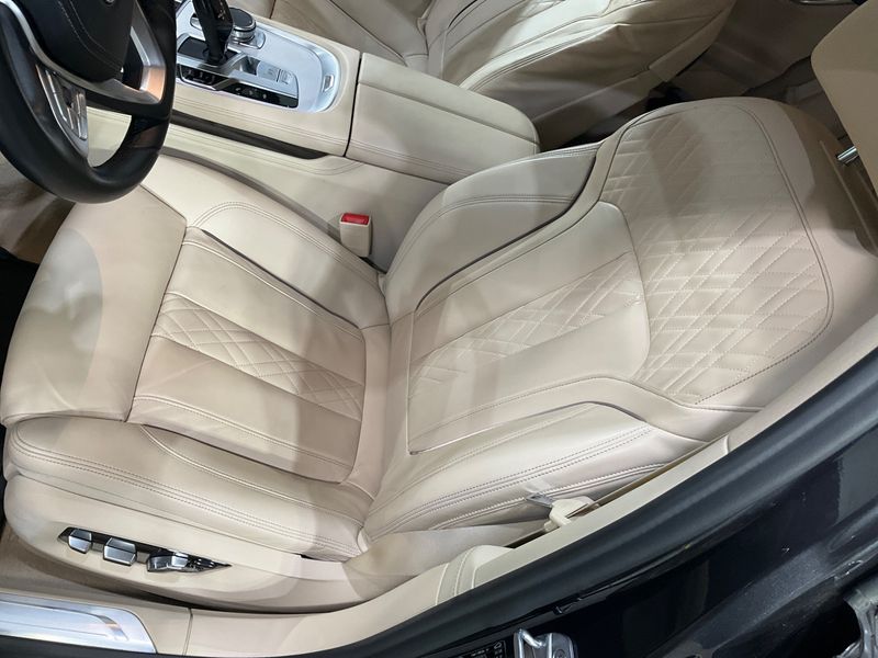 BMW 7er 750i xDrive 2017 – снимка 29