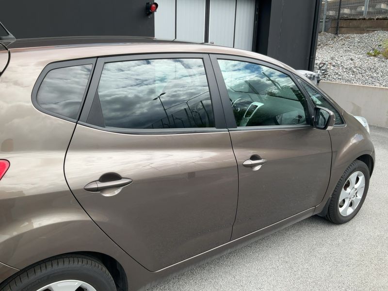 Kia Venga 1.4 Attract 2012 – снимка 10