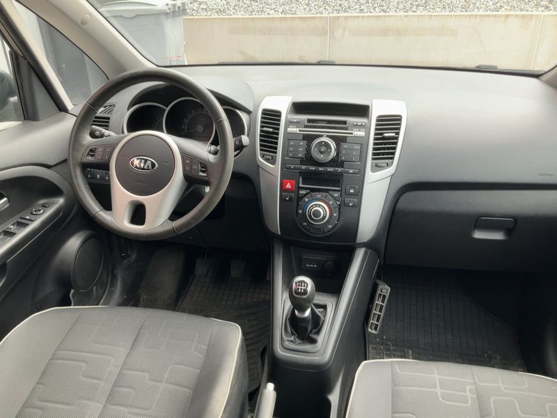 Kia Venga 1.4 Attract 2012 – снимка 18