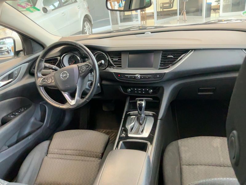 Opel Insignia Sports Tourer 2.0 CDTI Business Edition 2020 – снимка 18