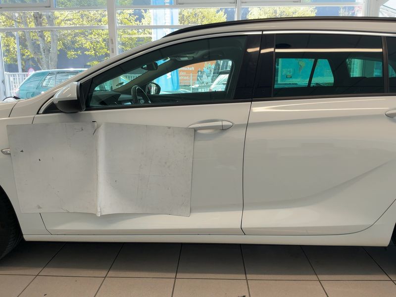 Opel Insignia Sports Tourer 2.0 CDTI Business Edition 2020 – снимка 4