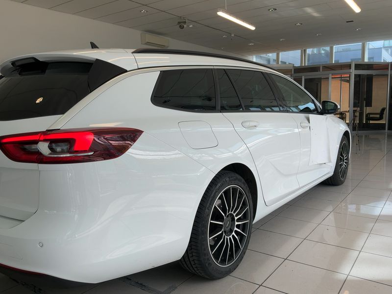 Opel Insignia Sports Tourer 2.0 CDTI Business Edition 2020 – снимка 8