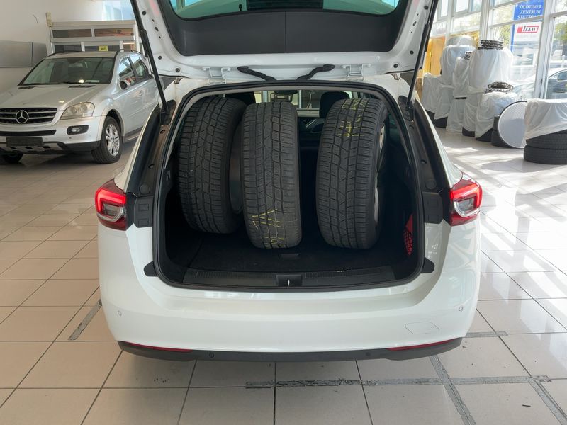 Opel Insignia Sports Tourer 2.0 CDTI Business Edition 2020 – снимка 16