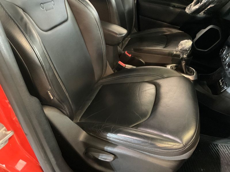 Jeep Renegade 1.6 M-Jet Limited FWD 2015 – снимка 30