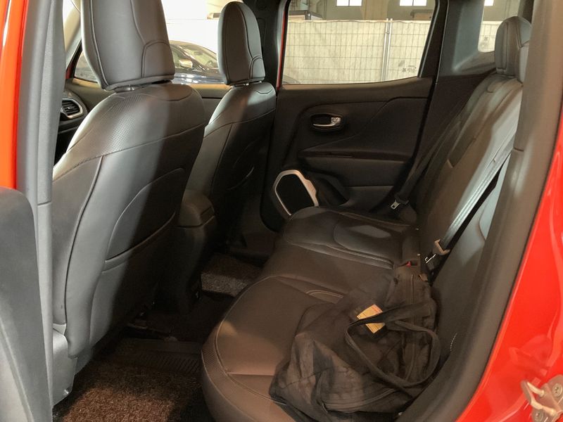 Jeep Renegade 1.6 M-Jet Limited FWD 2015 – снимка 28