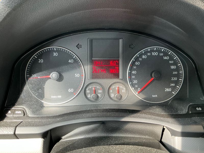 Volkswagen Golf V 1.9 TDI Trendline 4Motion 2006 – снимка 4
