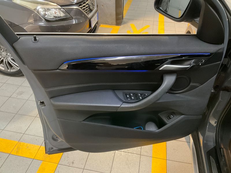 BMW X1 sDrive 18i xLine 2019 – снимка 32