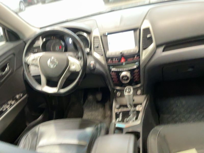 Ssangyong Tivoli 1.6 Turbodiesel Sapphire 4x4 2016 – снимка 18