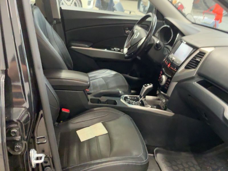 Ssangyong Tivoli 1.6 Turbodiesel Sapphire 4x4 2016 – снимка 17