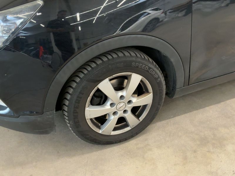 Ssangyong Tivoli 1.6 Turbodiesel Sapphire 4x4 2016 – снимка 3