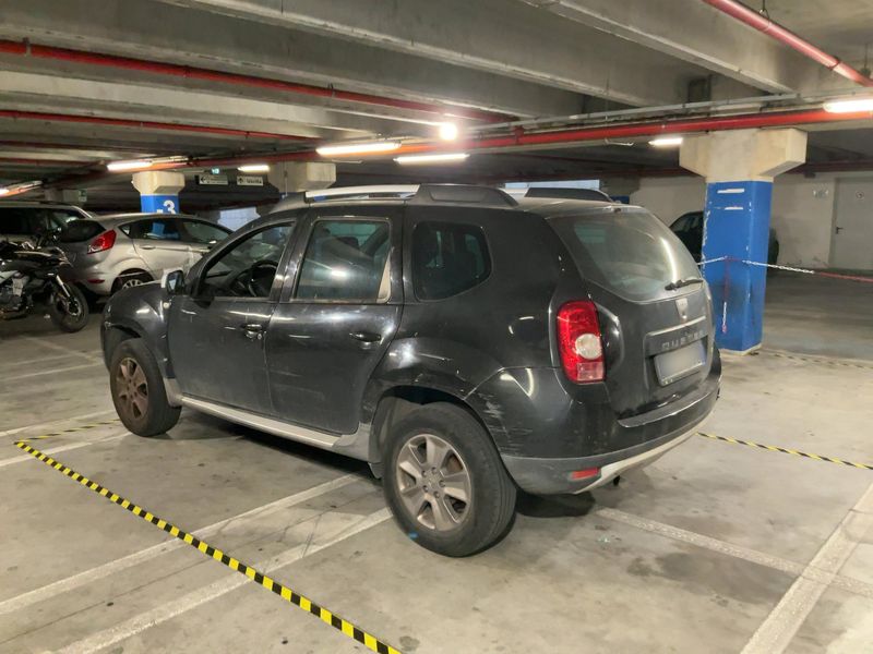 Dacia Duster 1.5 dCi Laureate 4x4 2011 – снимка 6