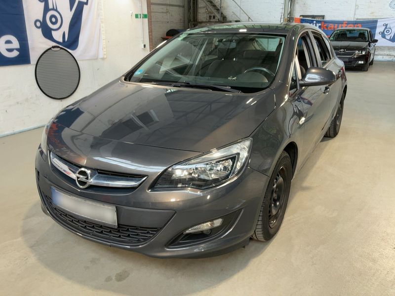 Opel Astra 1.4 Turbo Edition 2014 – снимка 1