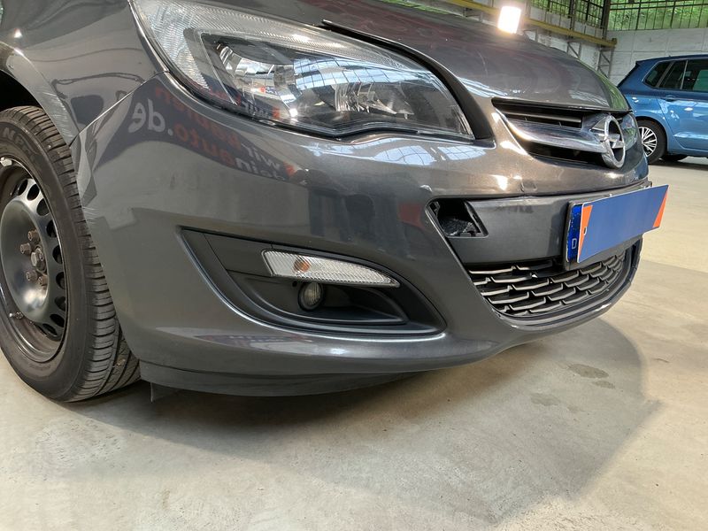 Opel Astra 1.4 Turbo Edition 2014 – снимка 48